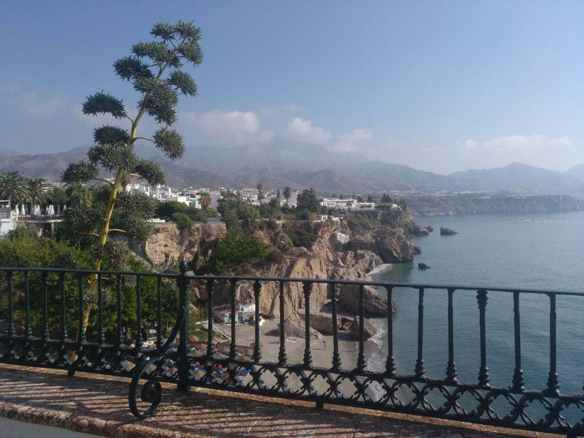 Apartamento Cala De Nerja-Lovely 外观 照片